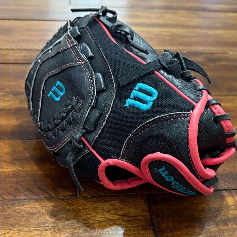 Wilson 11” Youth Fast Pitch Softball Glove